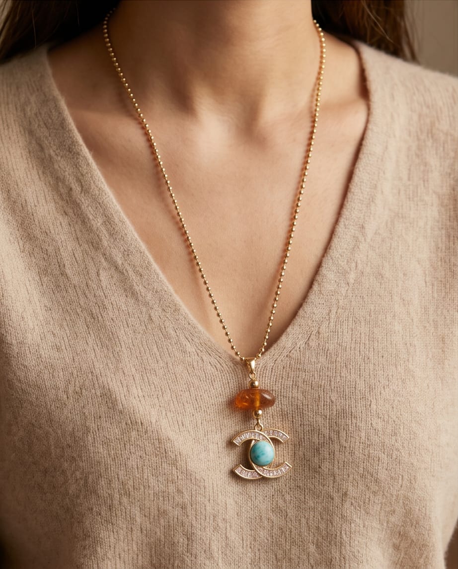 Collar estilo Chanel